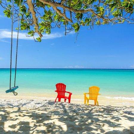 Sand And Tan Beach Hotel Ocho Rios Exterior foto