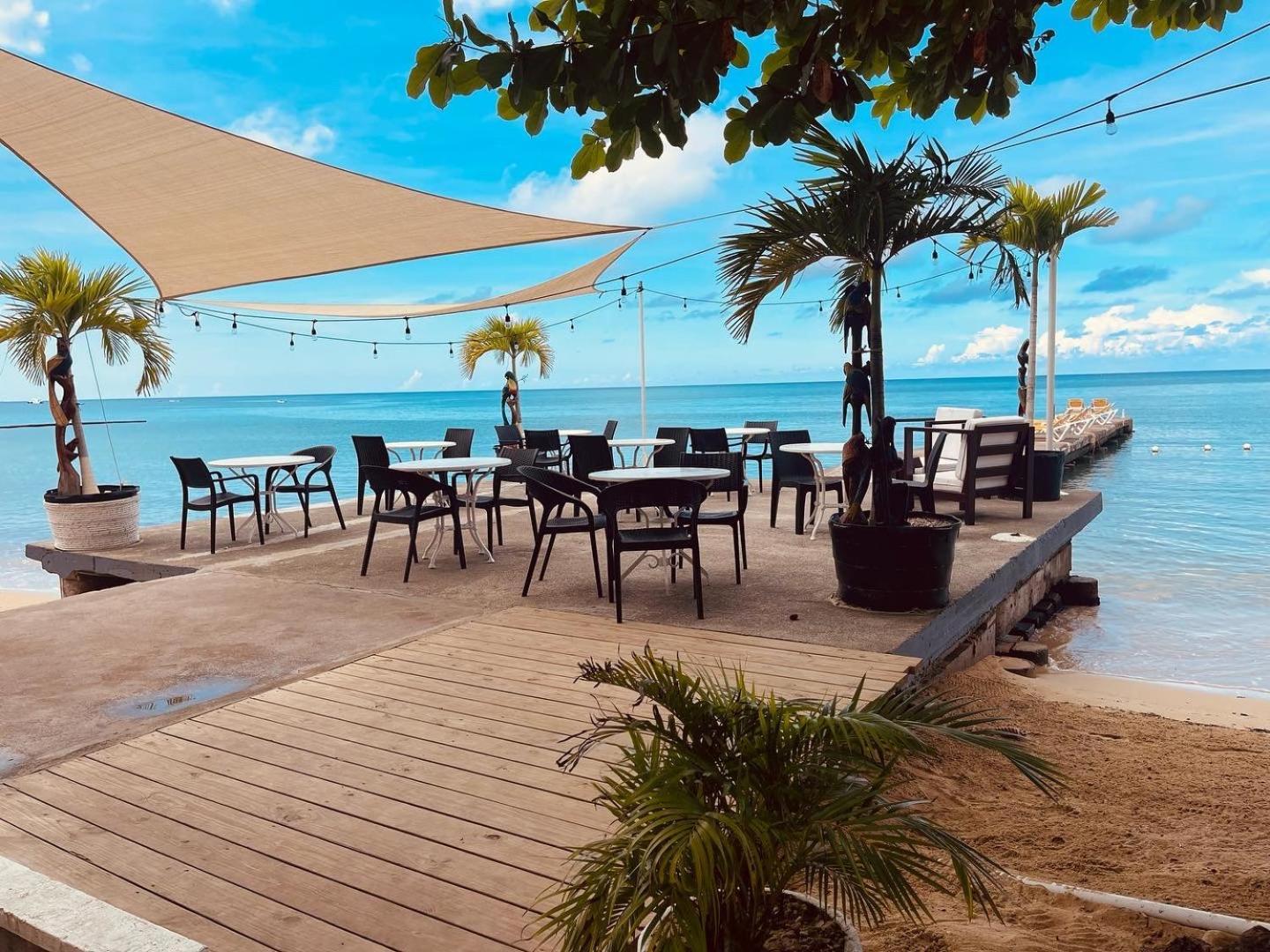 Sand And Tan Beach Hotel Ocho Rios Exterior foto