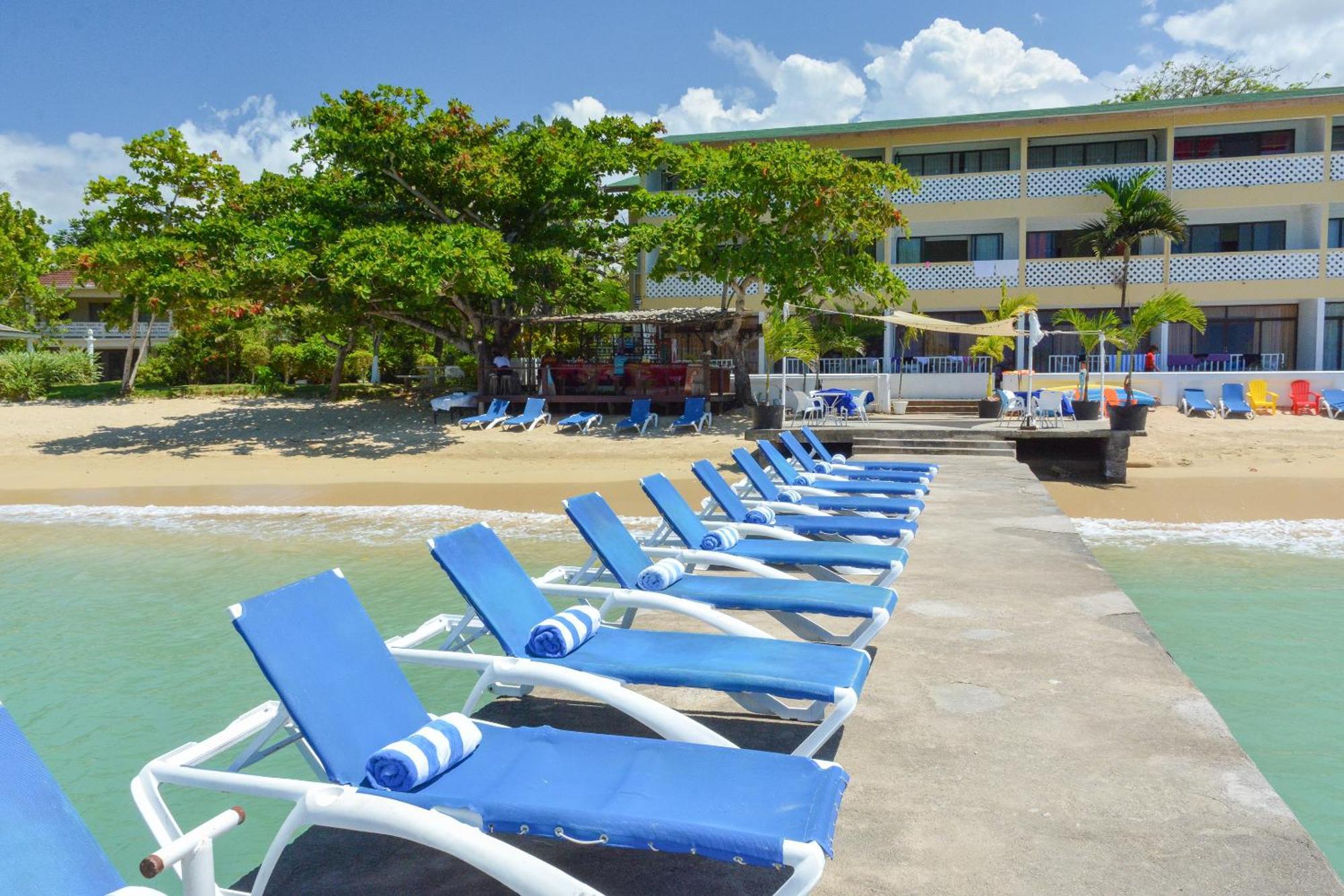 Sand And Tan Beach Hotel Ocho Rios Exterior foto